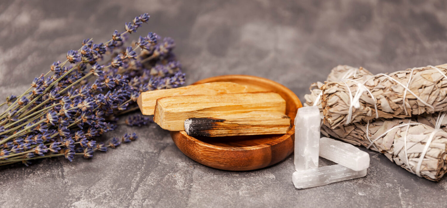 Aura chakra cleansing quartz sage