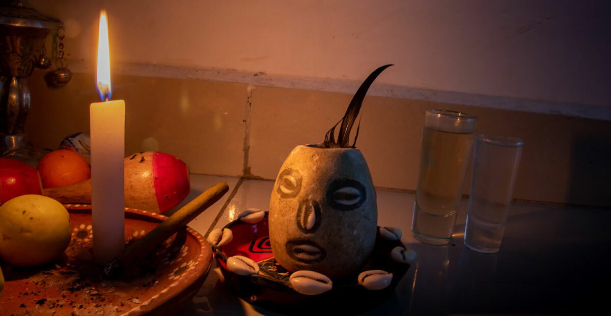 Elegua altar orisha yoruba
