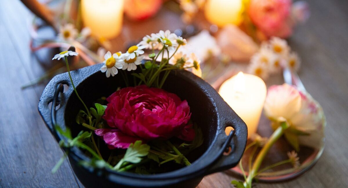 Spring equinox rituals altar