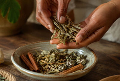 Five finger grass spiritual uses
