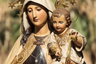 Virgen del carmen rituals prayers