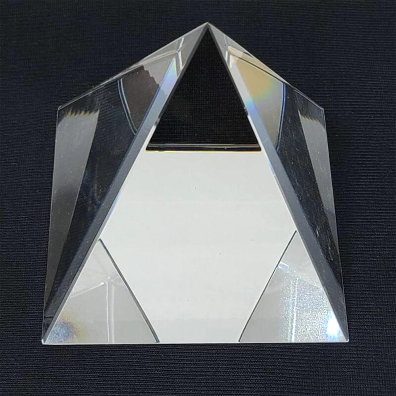 Crystal pyramid 10cm