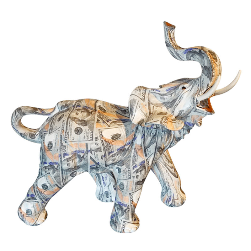 Lucky elephant statue